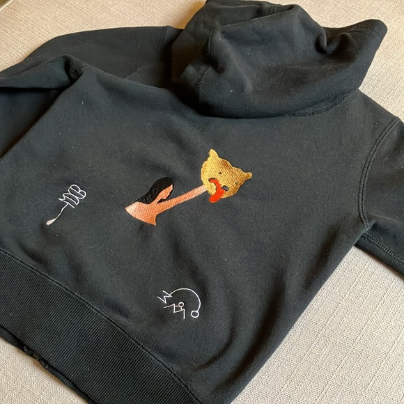 BDDW lady holding a bear head hoodie! - Picture 9 of 16